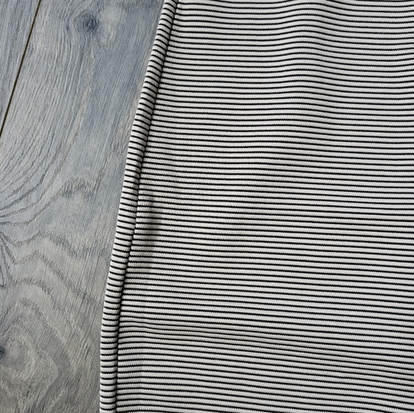 Forever 21 Sheath Dress Tan & Black {Medium} - Picture 2 of 8